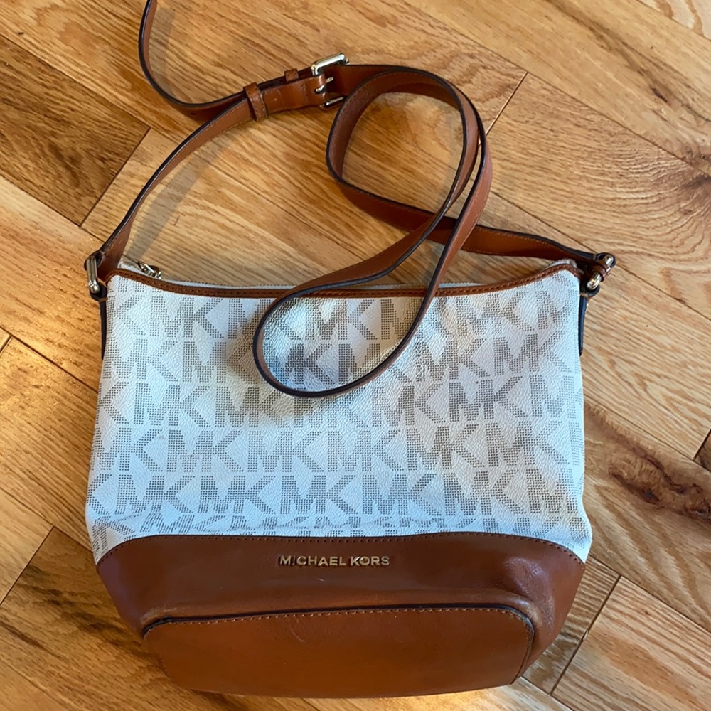 Michael Kors Crossbody Purse
